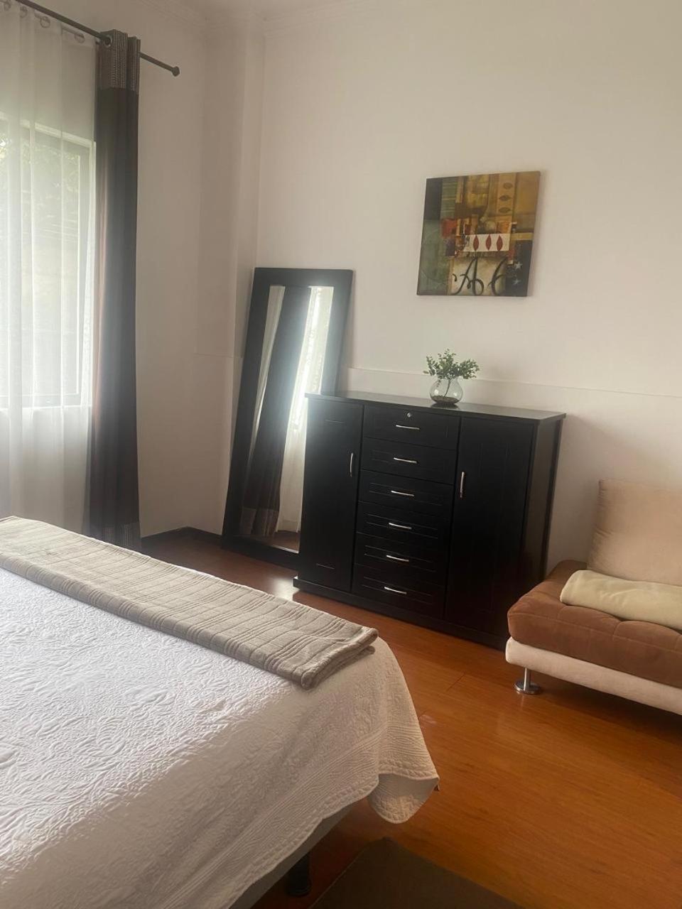 Hospedaje En Quito Norte, Apartamento & Suite Independientes Eksteriør billede